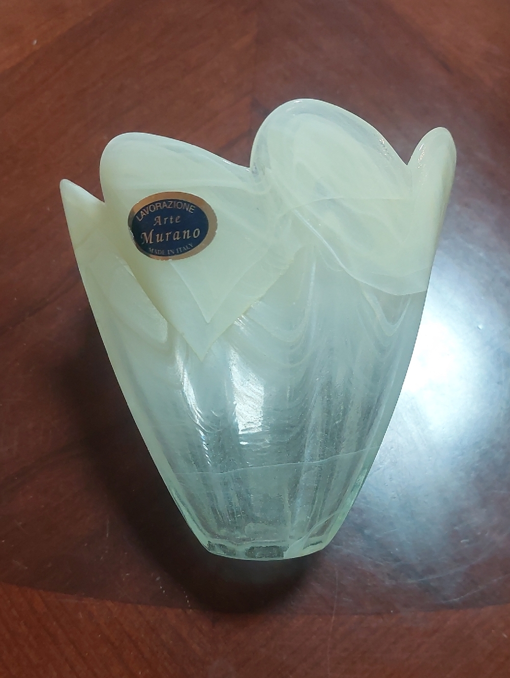Murano Cream Swirl Art Glass Scalloped Vase